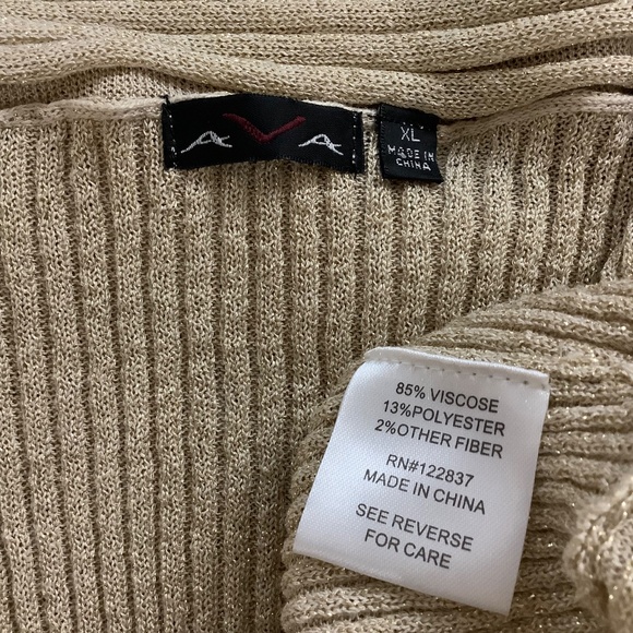 Shimmery Good Shapely Cardigan fits Sz L 36-38 bust Excellent condition - Picture 5 of 11